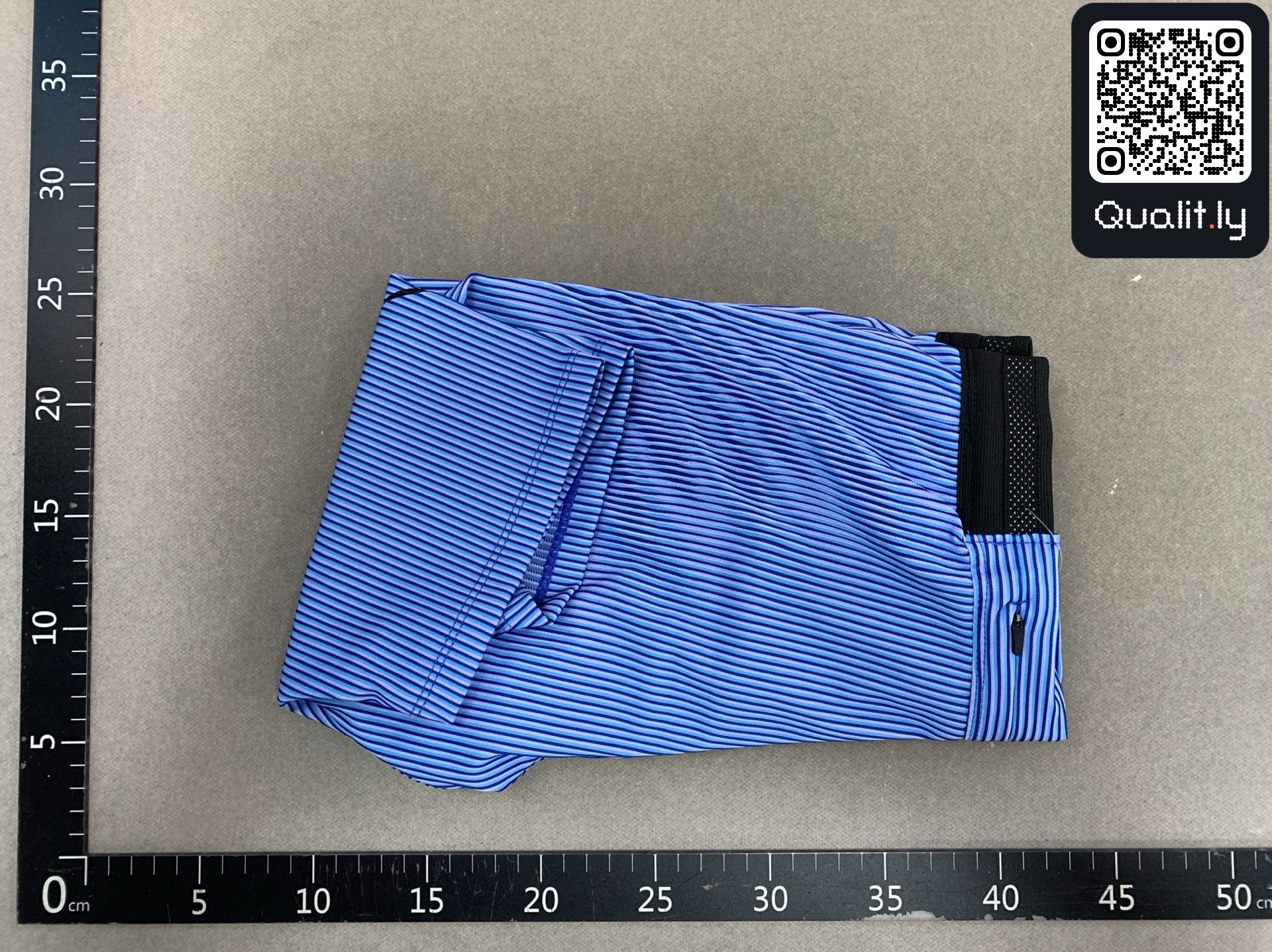 Pantalón corto — foto QC 1 de 24