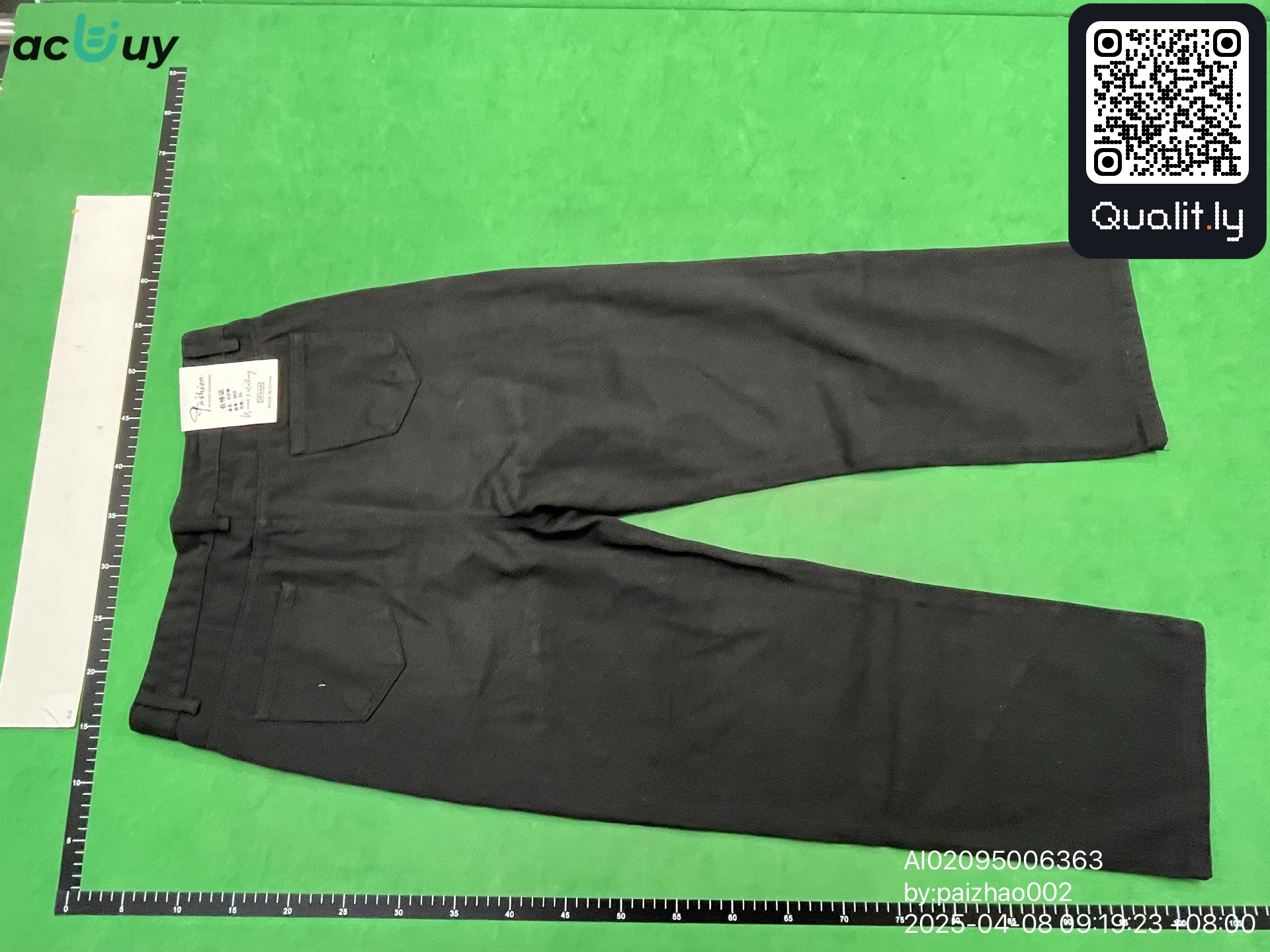 牛仔裤 QC 照片 2 / 4