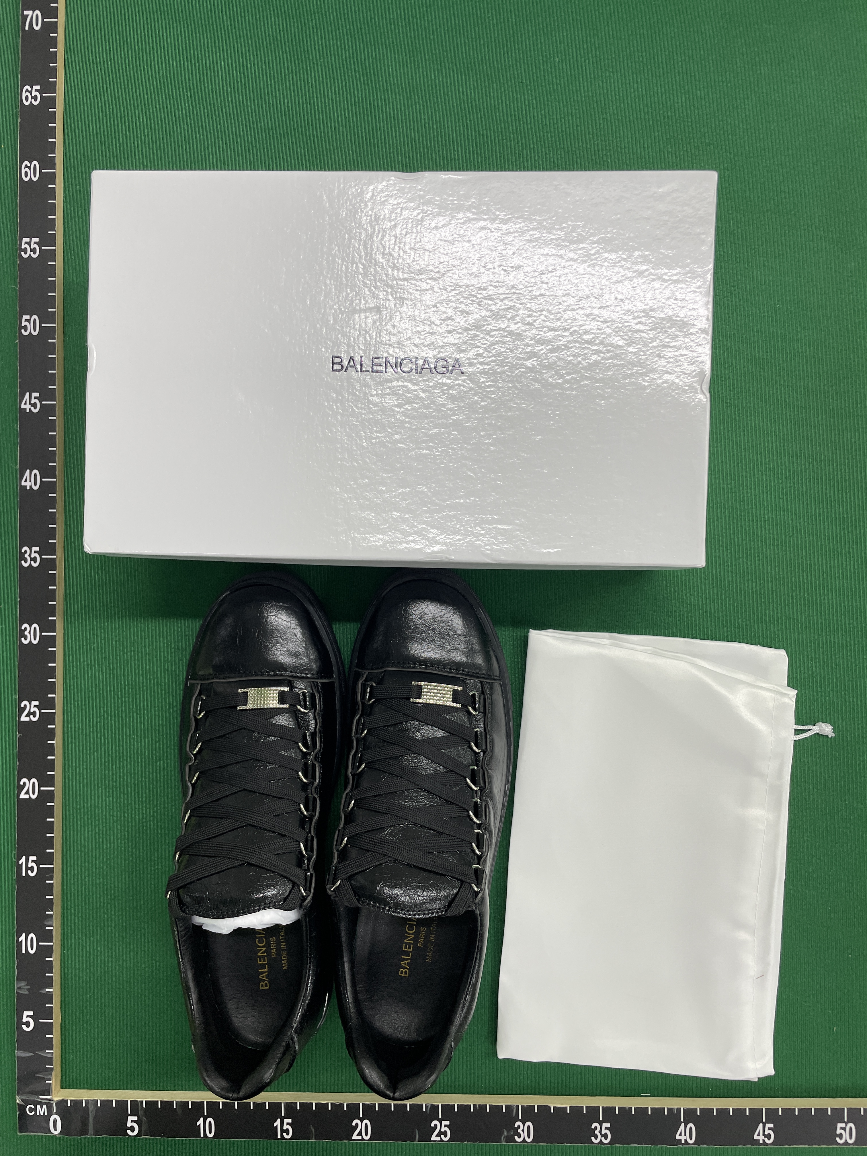 Sneakers — foto QC 1 di 126