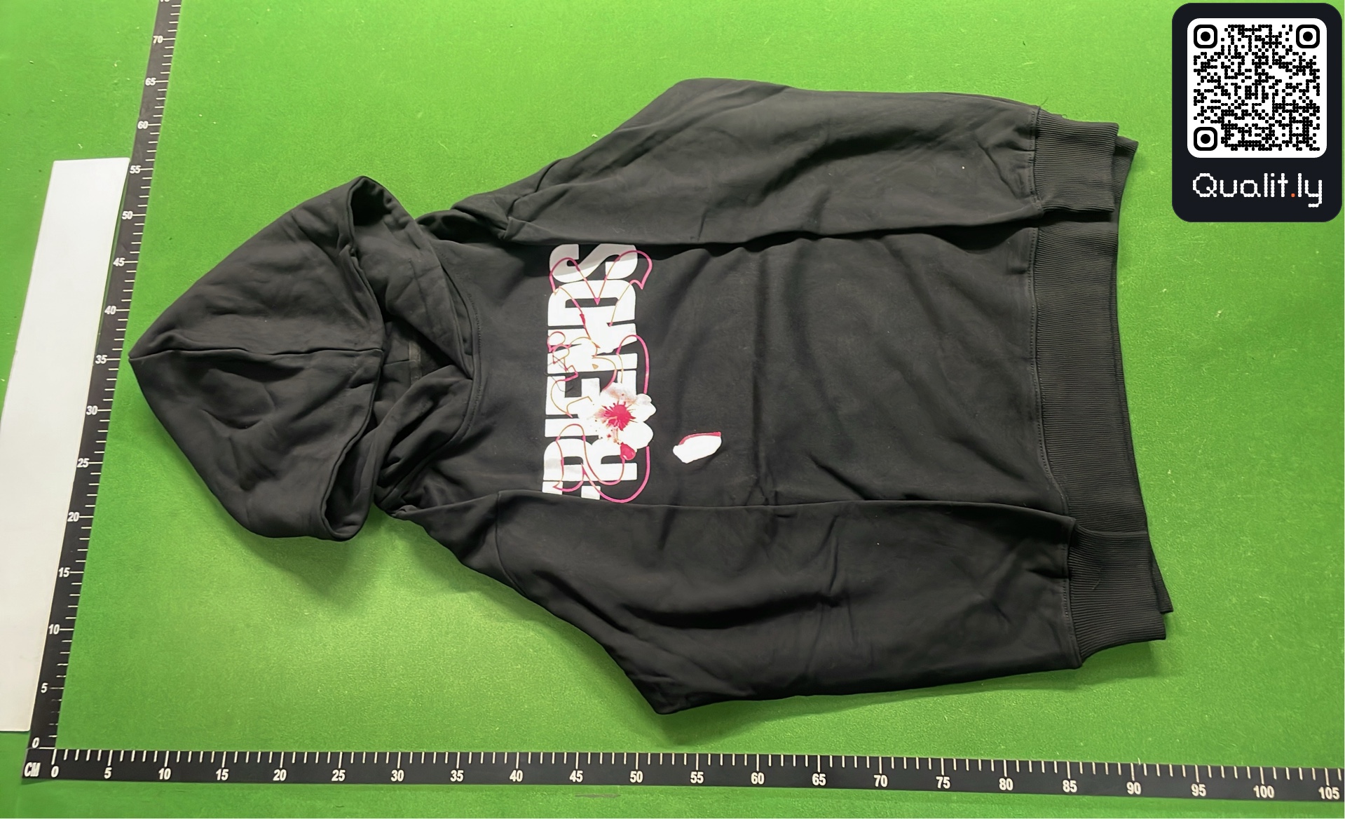 Hoodie — QC-Foto 2 von 42