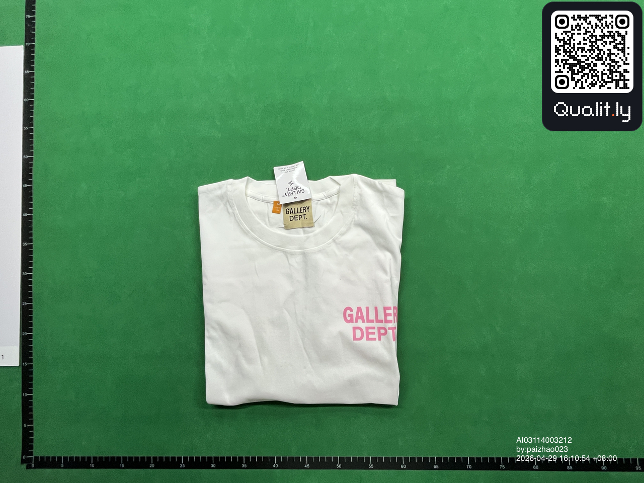 T-Shirt — QC-Foto 1 von 88