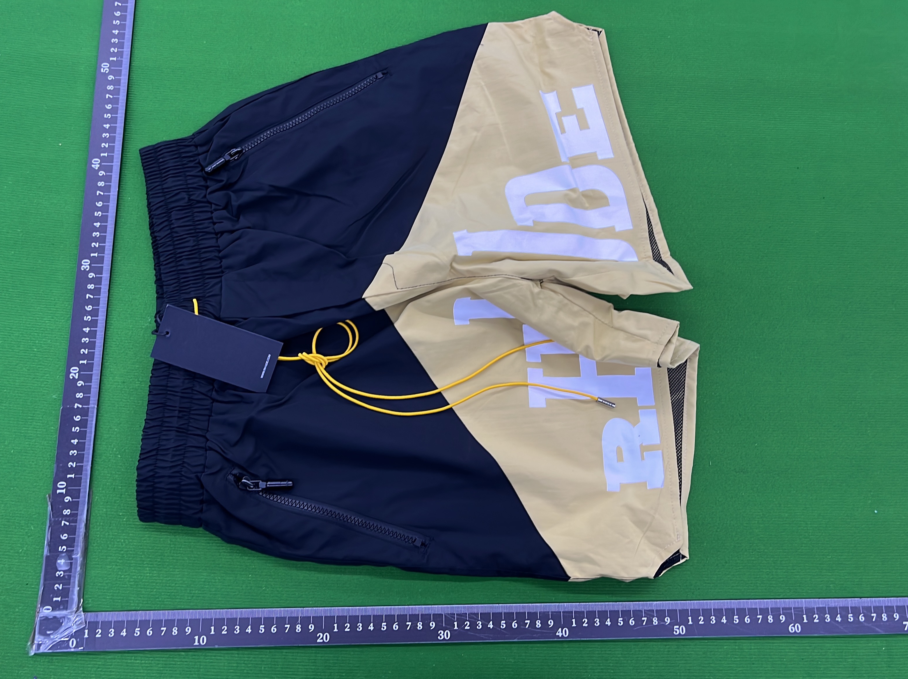 Shorts — QC-foto 3 av 8