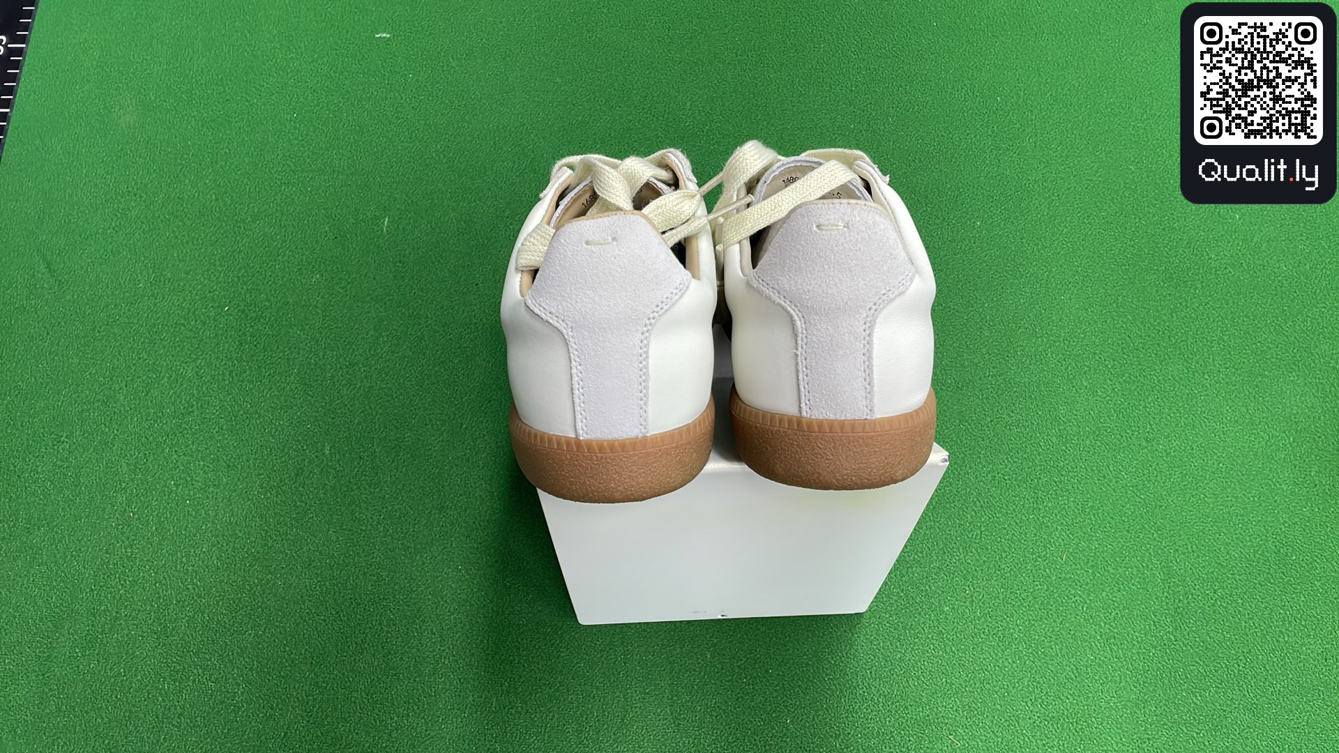 Sneakers QC photo 3 of 18