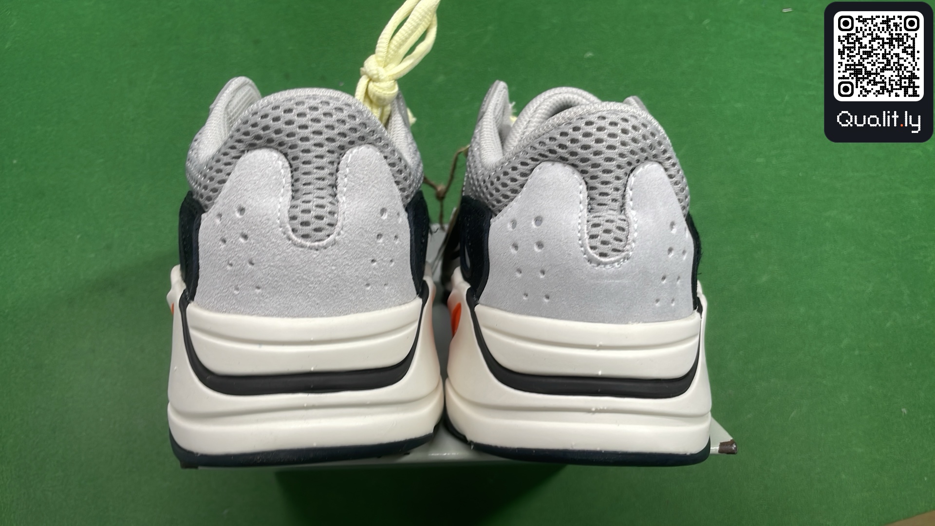 Sneaker — QC-Foto 3 von 88