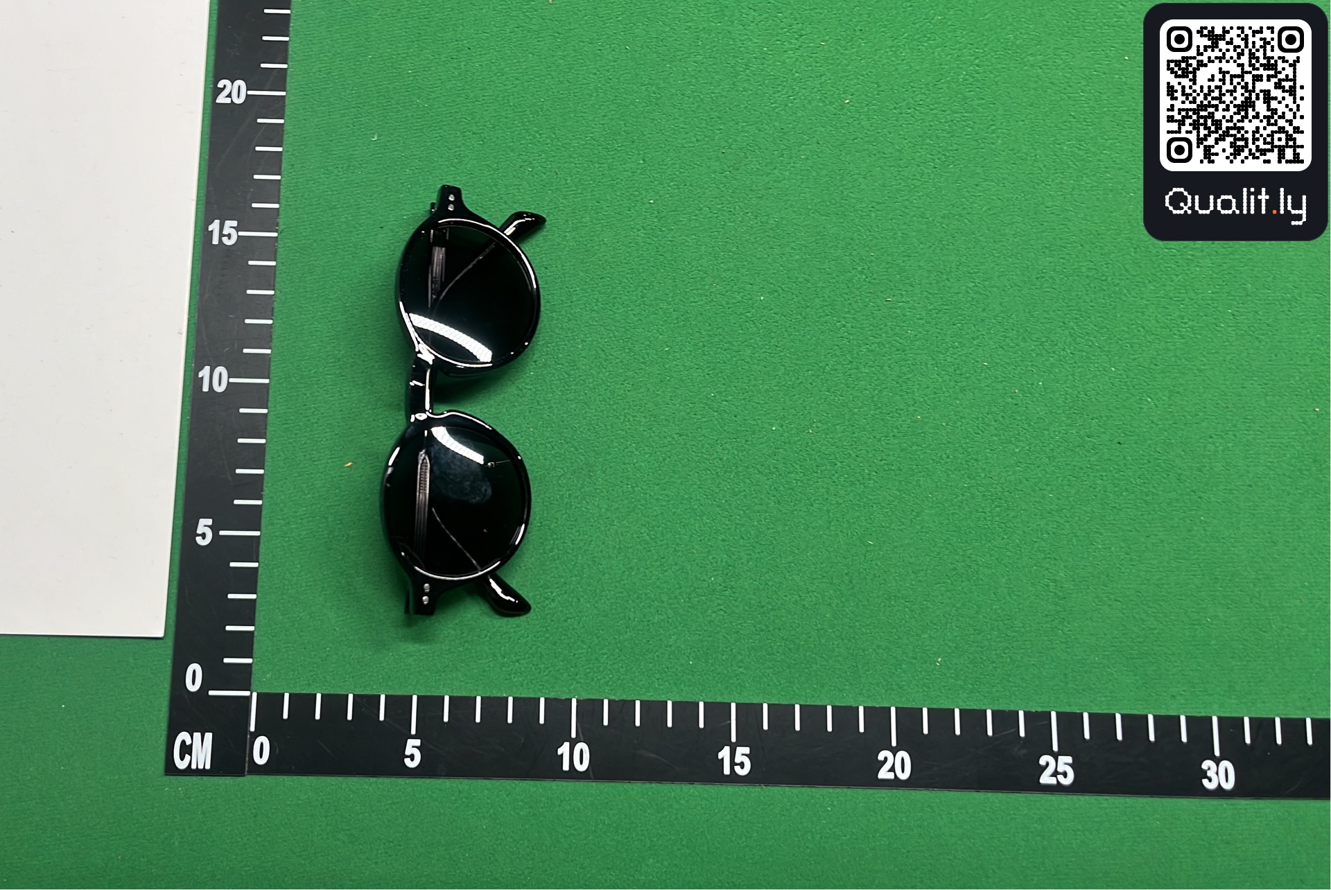 Occhiali da sole — foto QC 3 di 20