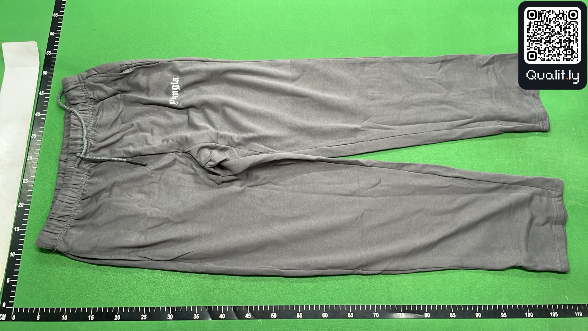 Pantaloni — foto QC 2 di 8