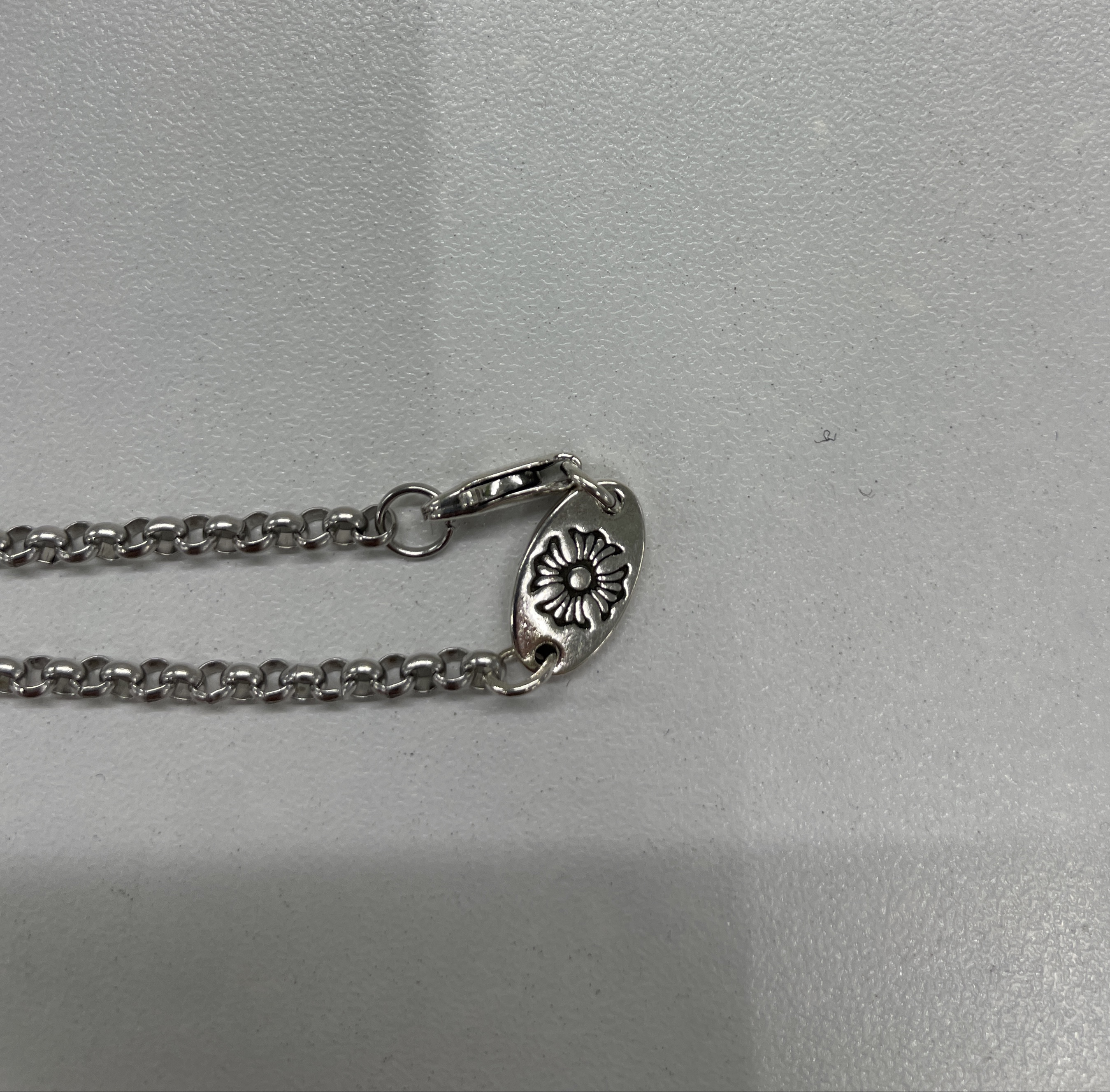 Bijou — photo QC 3 sur 76