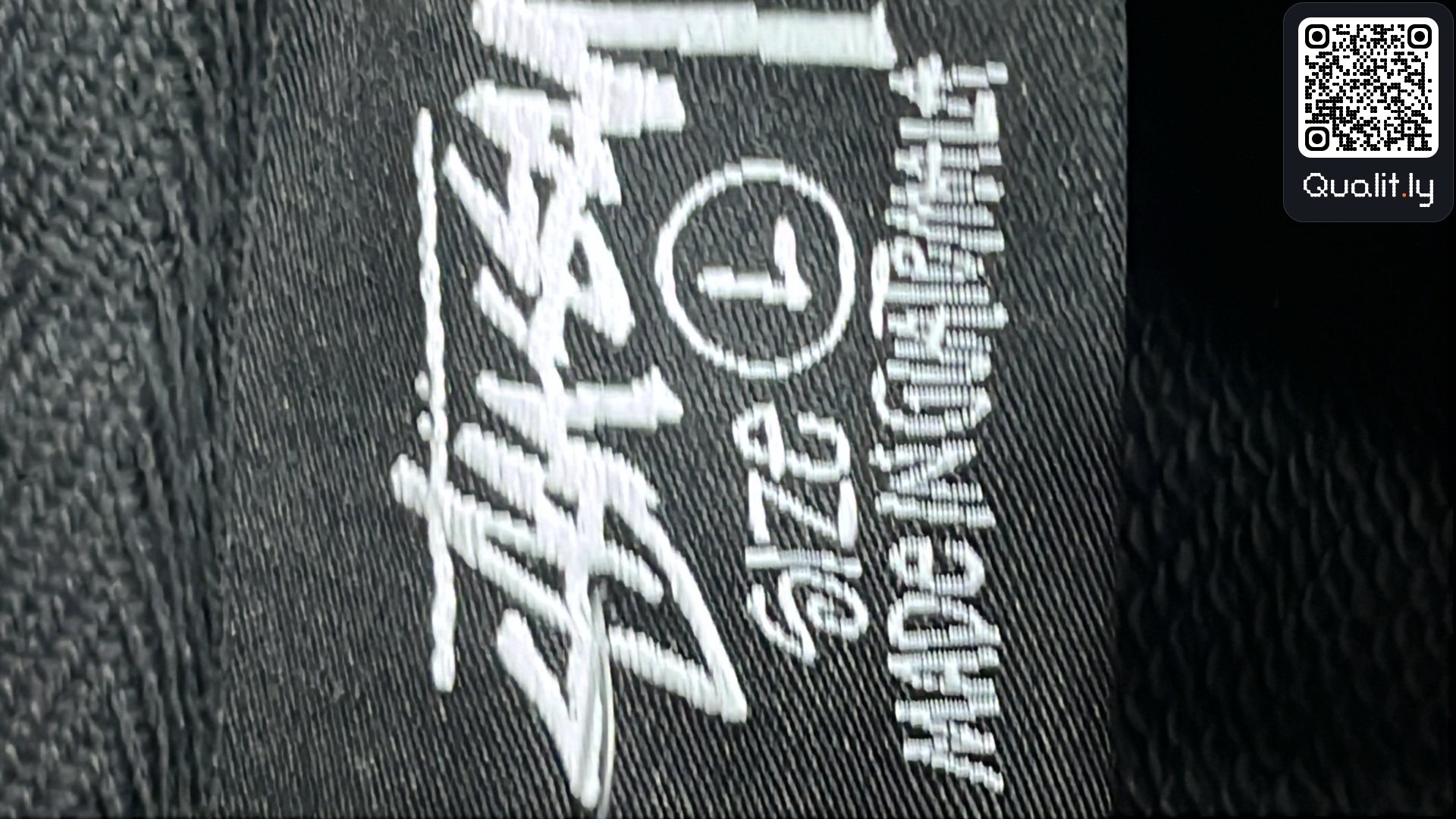 Hoodie — QC-foto 1 van 8