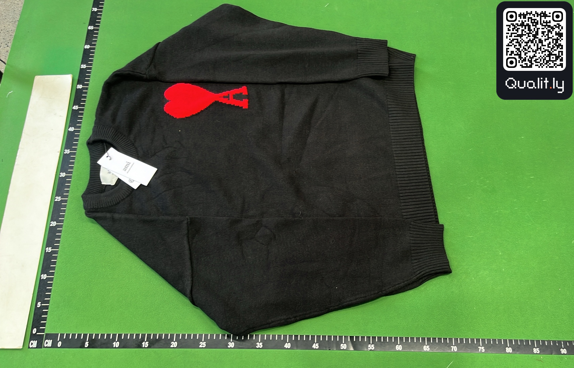Sweater QC photo 2 of 36