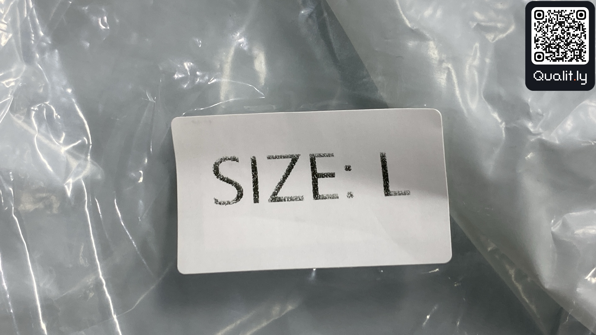 Hoodie — QC-foto 1 av 138