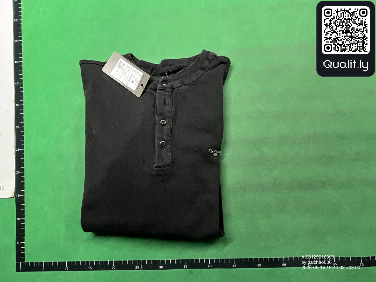 Sweater QC photo 1 of 4