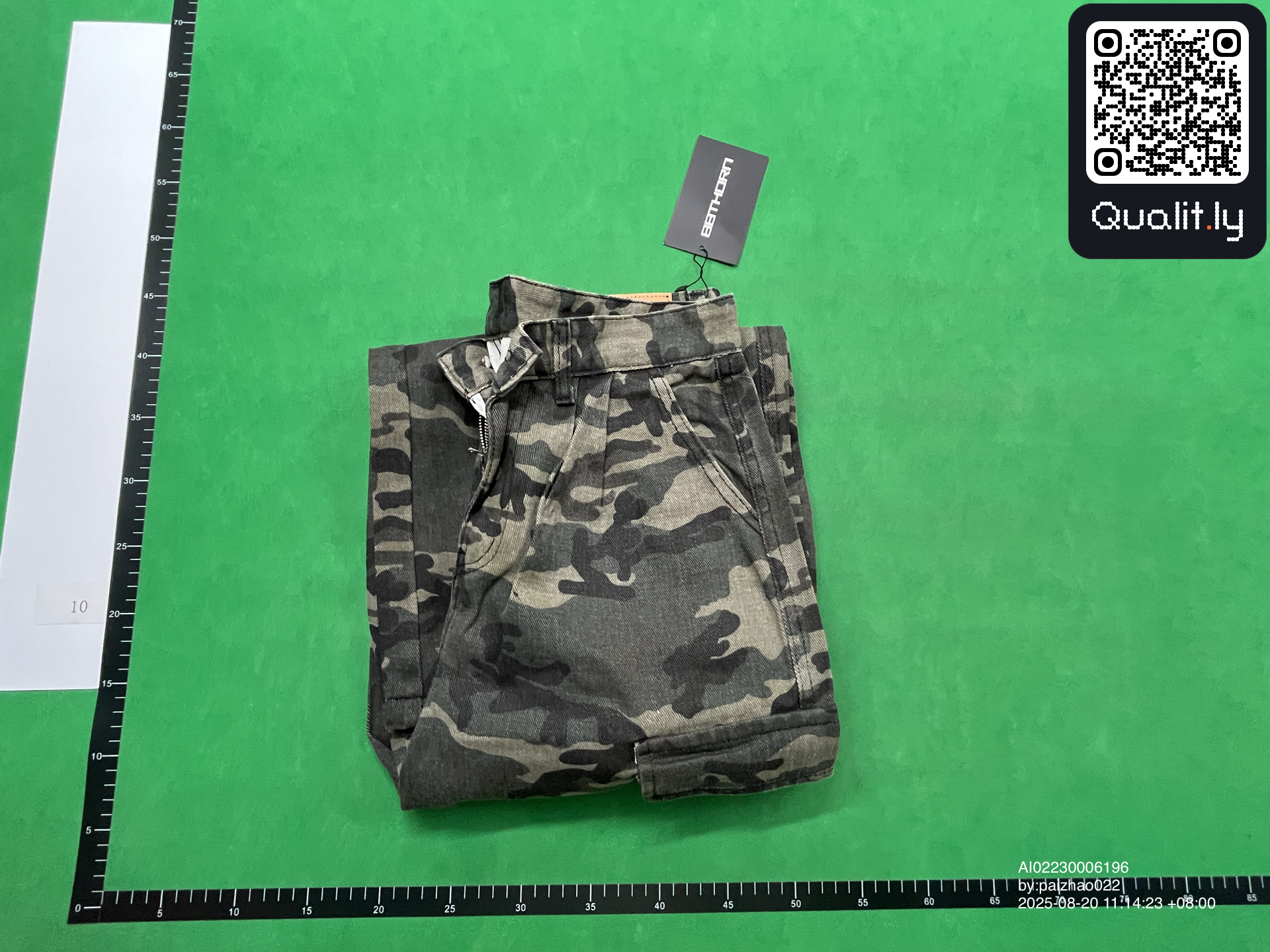 长裤 QC 照片 1 / 21
