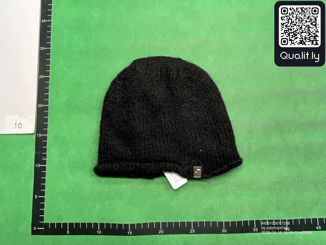 Bonnet — photo QC 1 sur 33
