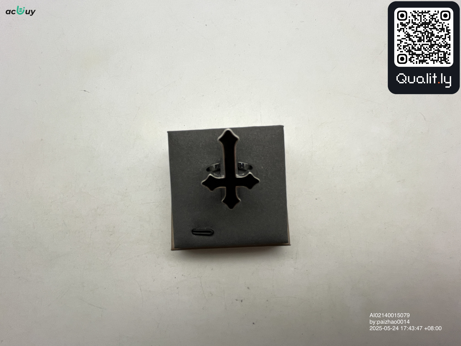 Bijuterie — fotografie QC 2 din 9