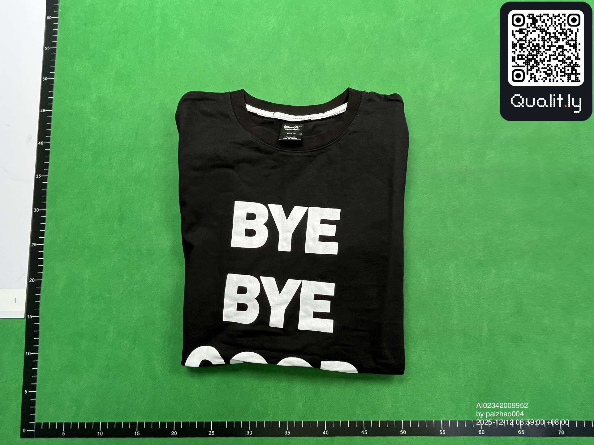 Tricou — fotografie QC 1 din 10
