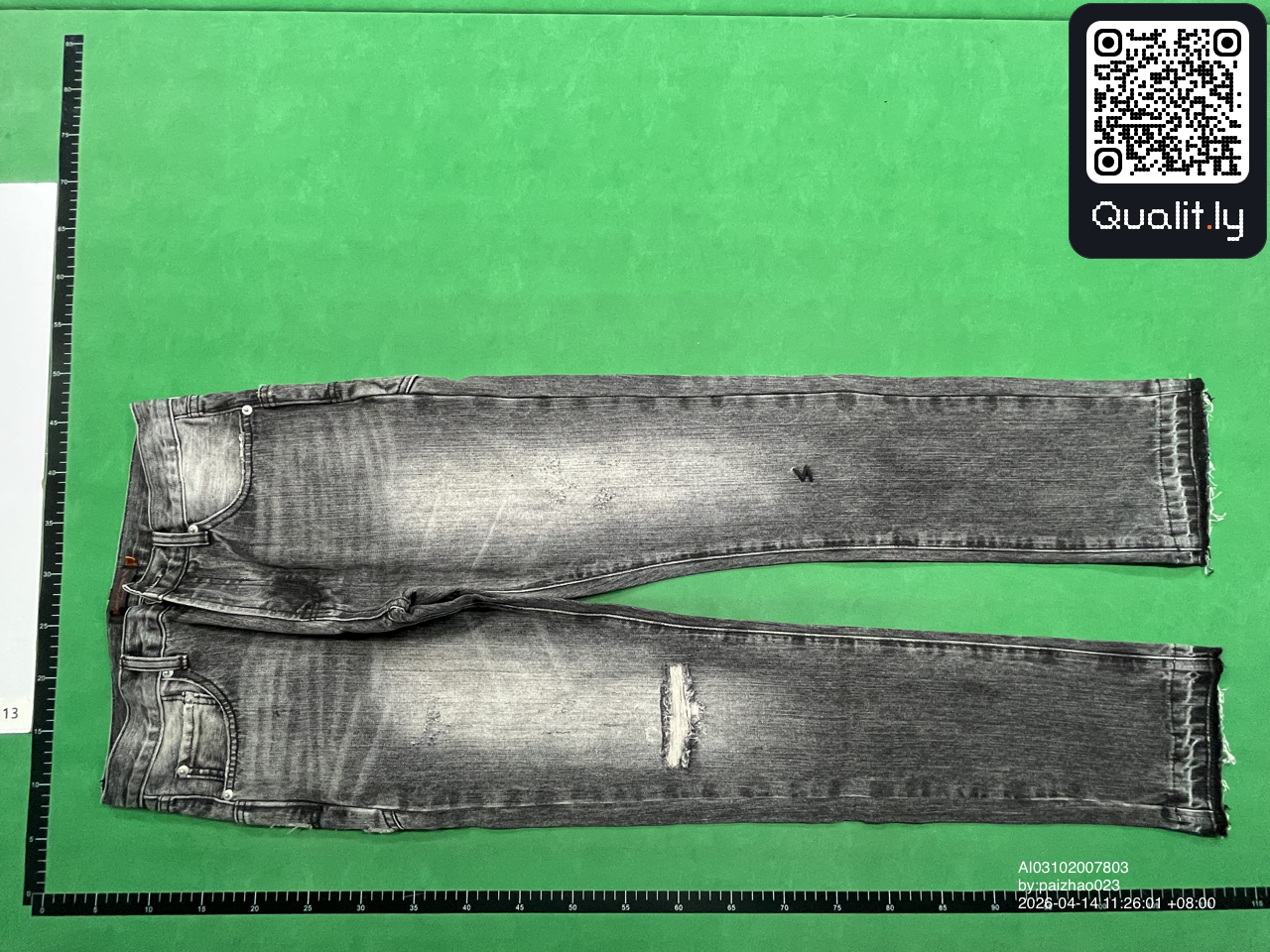 Jean — photo QC 3 sur 22
