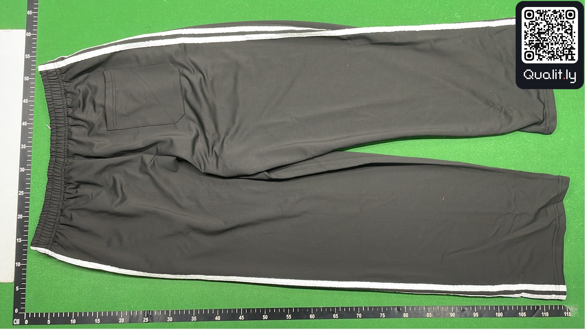 Pants QC photo 3 of 14
