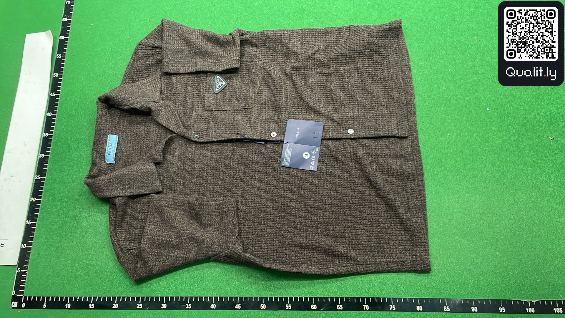 Pull — photo QC 2 sur 4