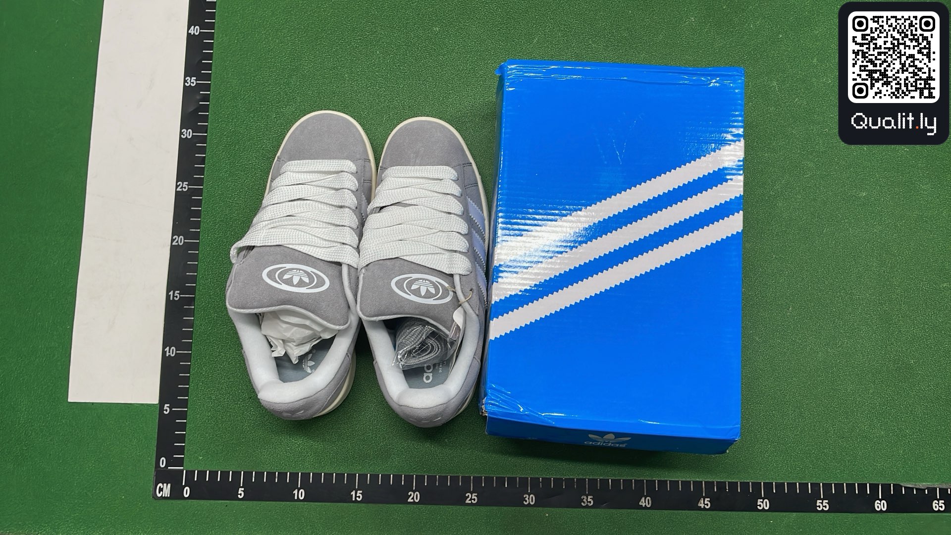 Sneakers QC photo 1 of 18