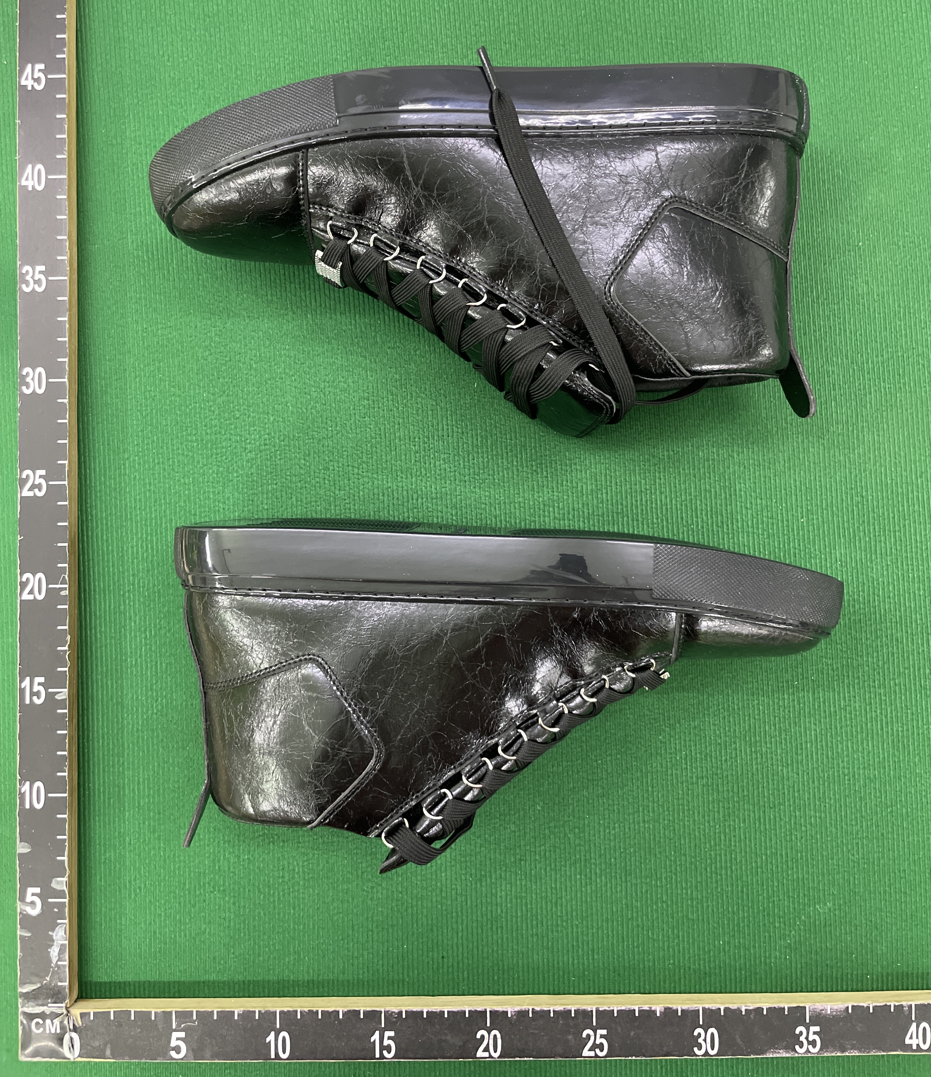 球鞋 QC 照片 2 / 172