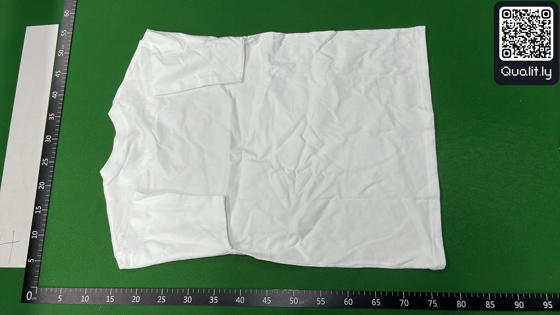 T-Shirt — QC-Foto 3 von 12