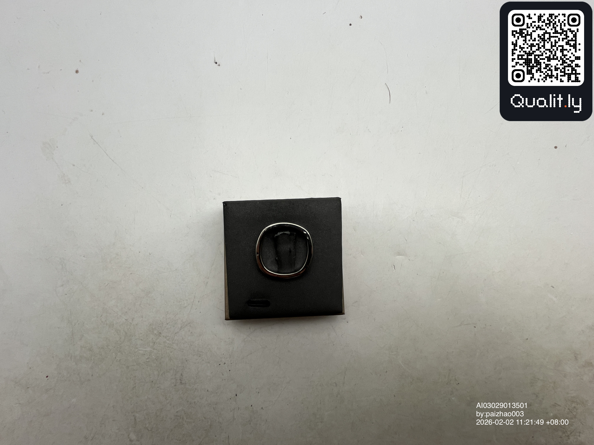 Smycke — QC-foto 3 av 6