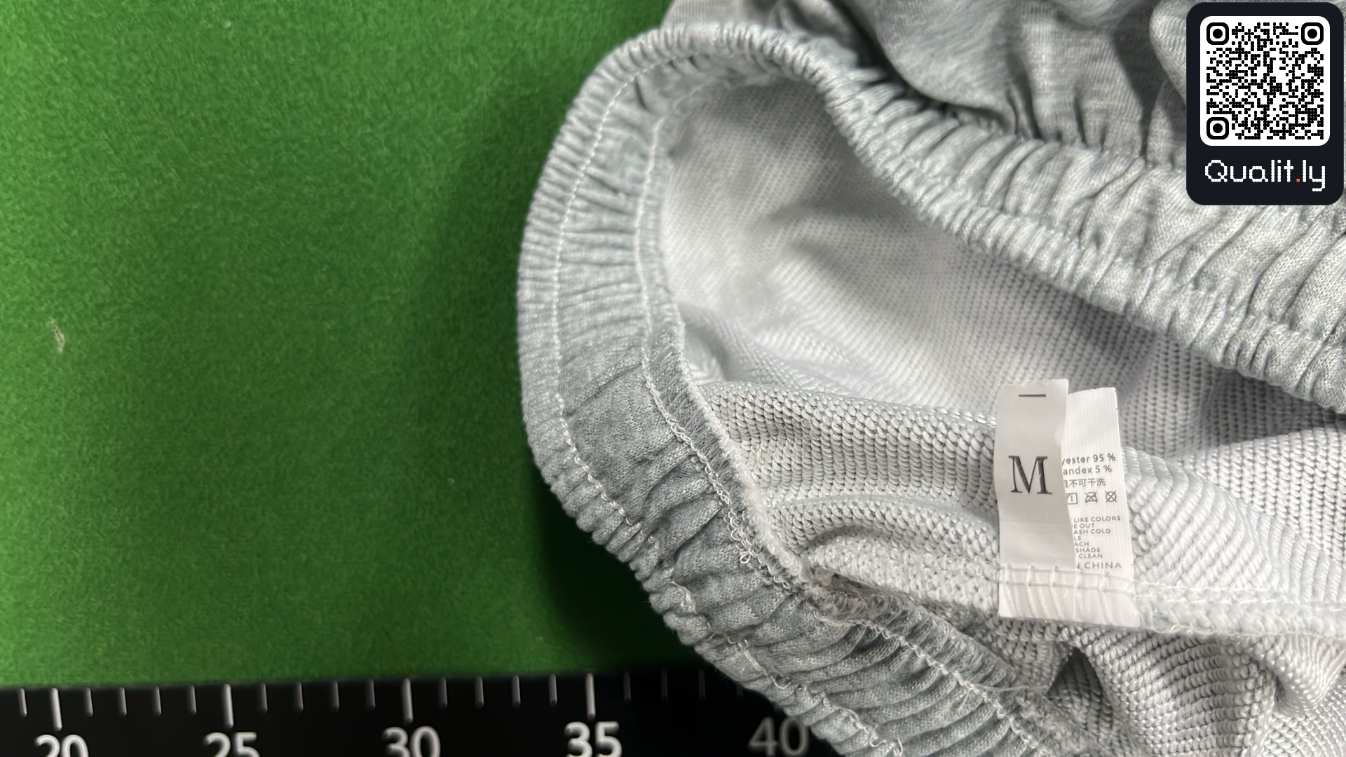 Short — photo QC 1 sur 4