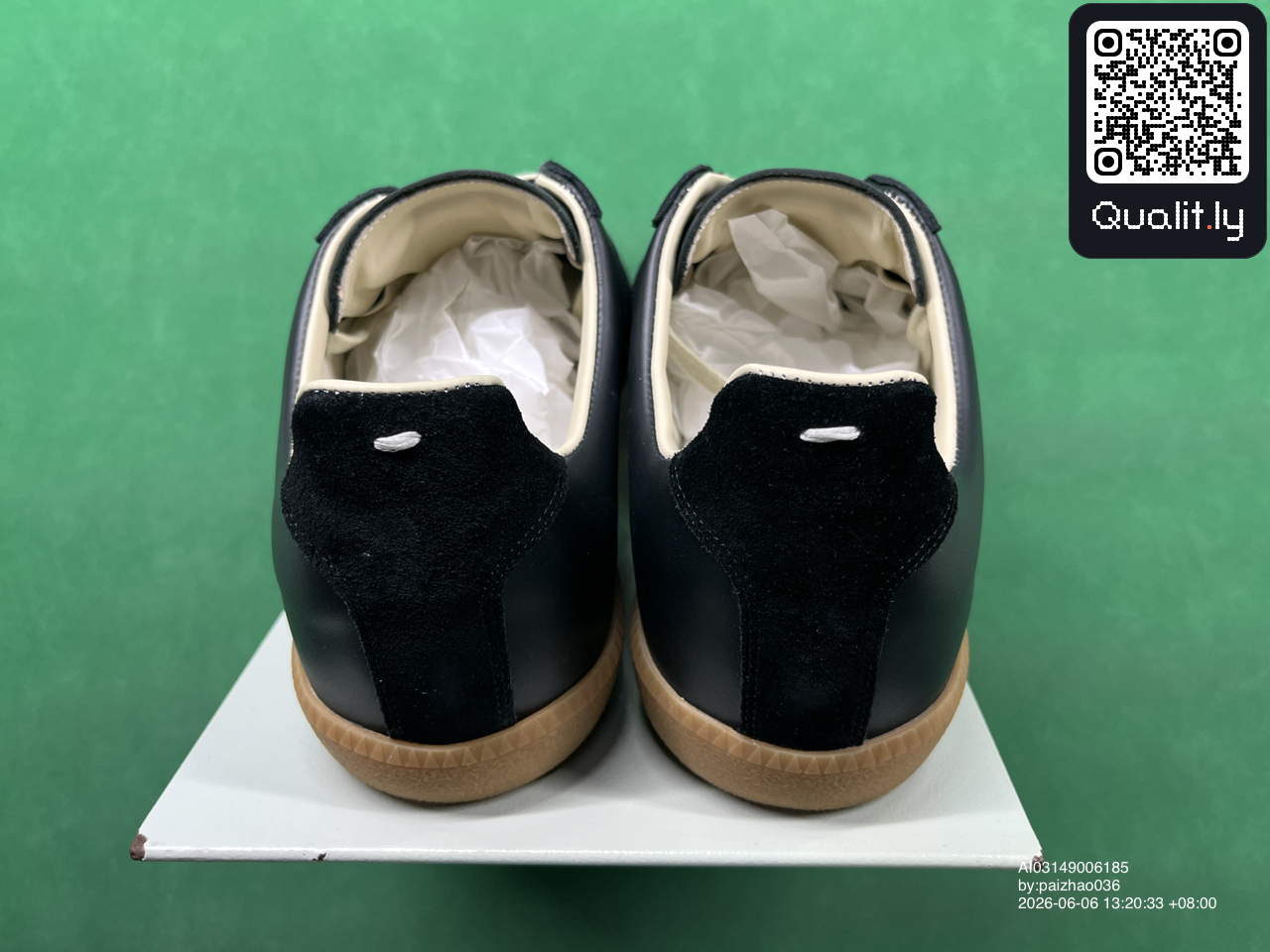 Sneakers — QC-foto 1 av 10