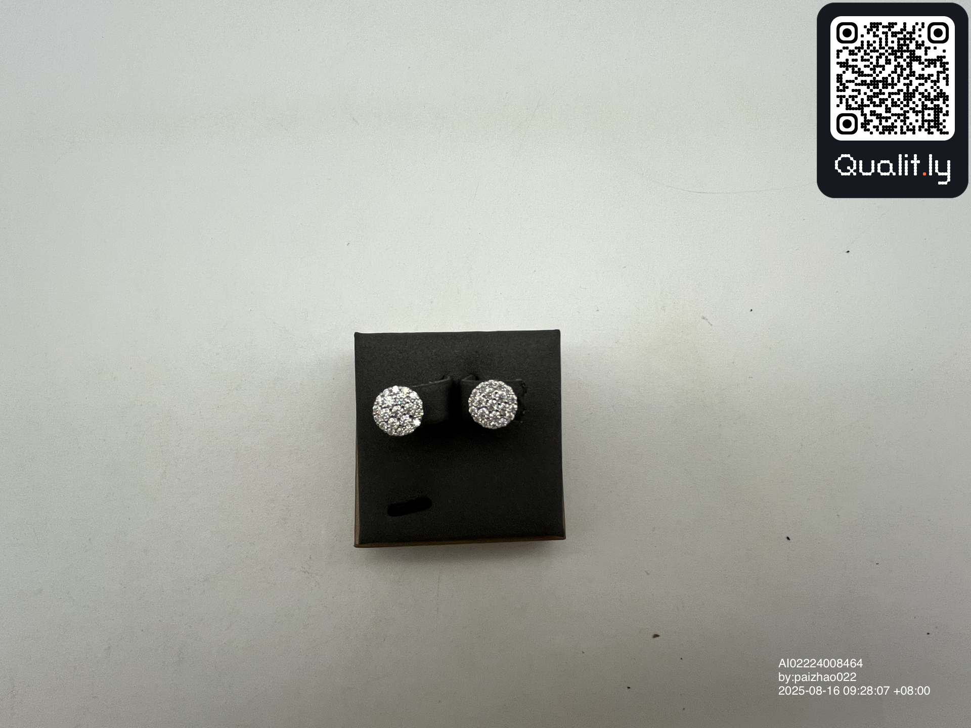 Jewelry QC photo 3 of 6