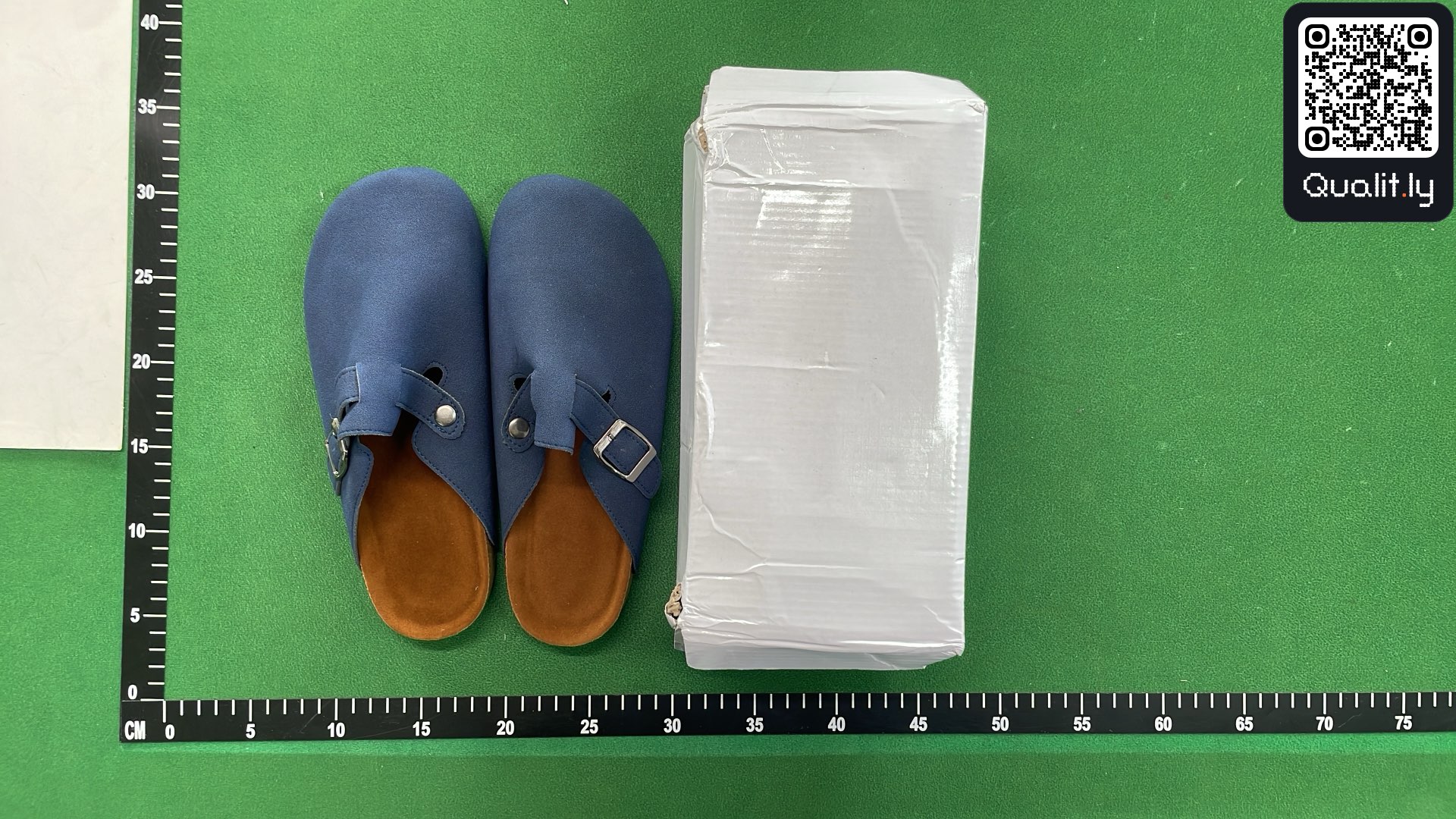Slides QC photo 1 of 11