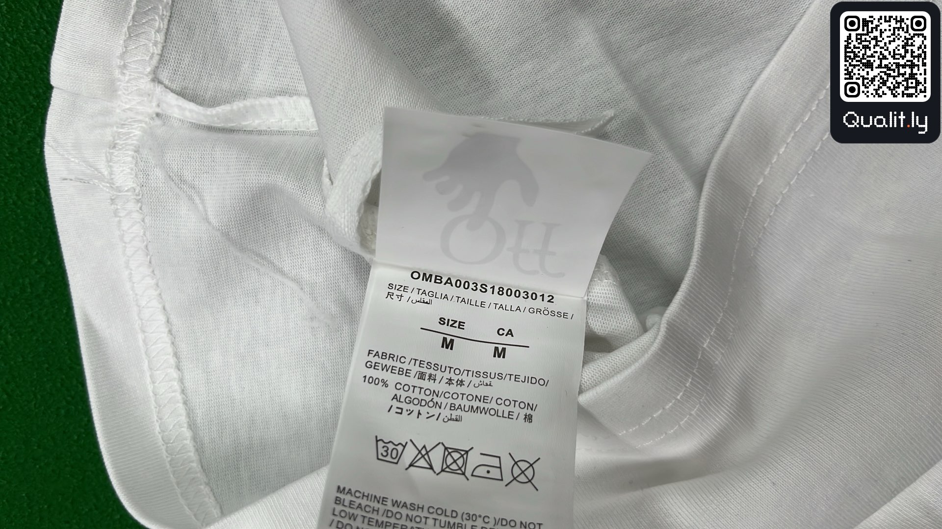 T-shirt — photo QC 1 sur 104