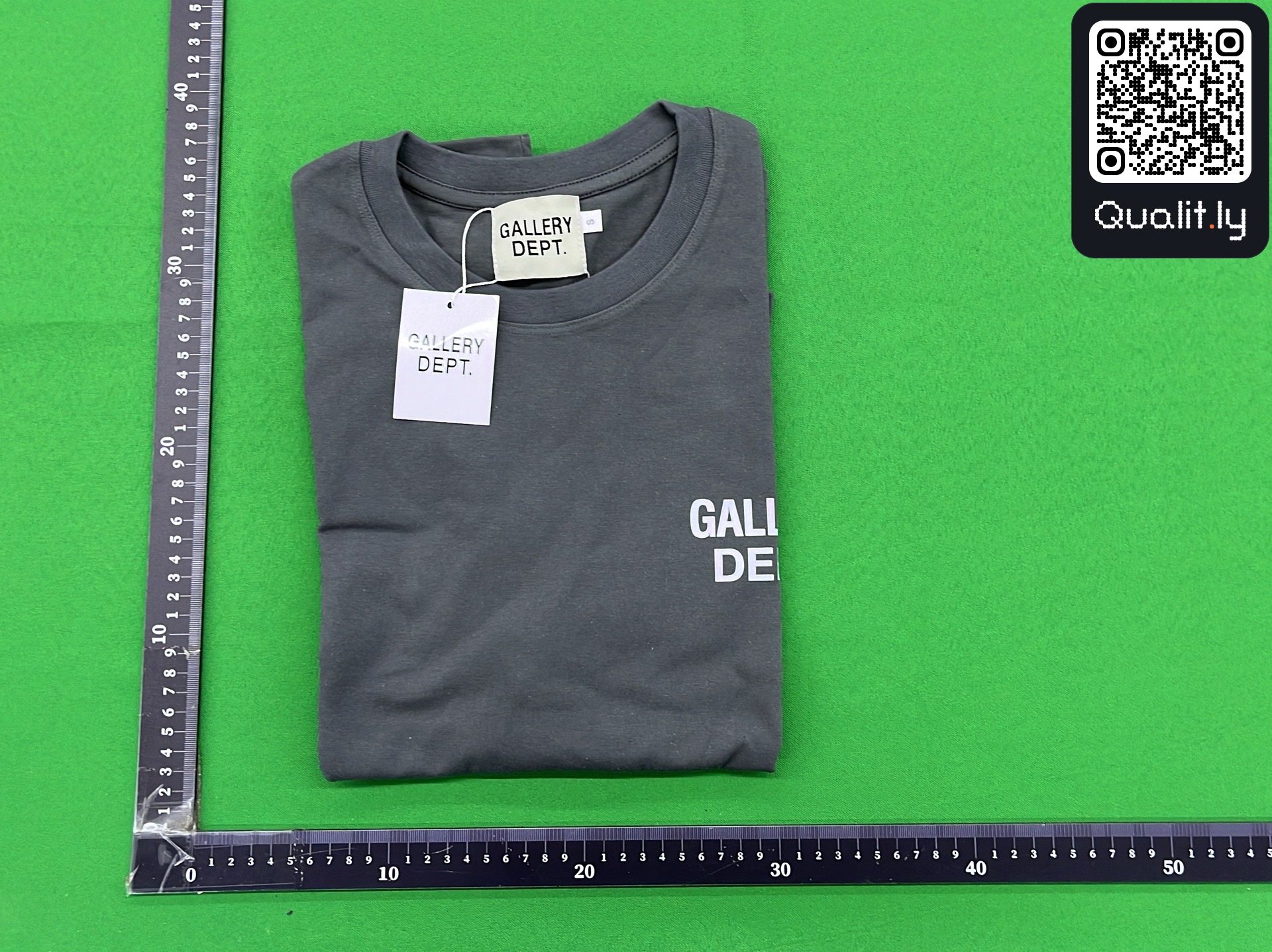 T-shirt — foto QC 1 di 78