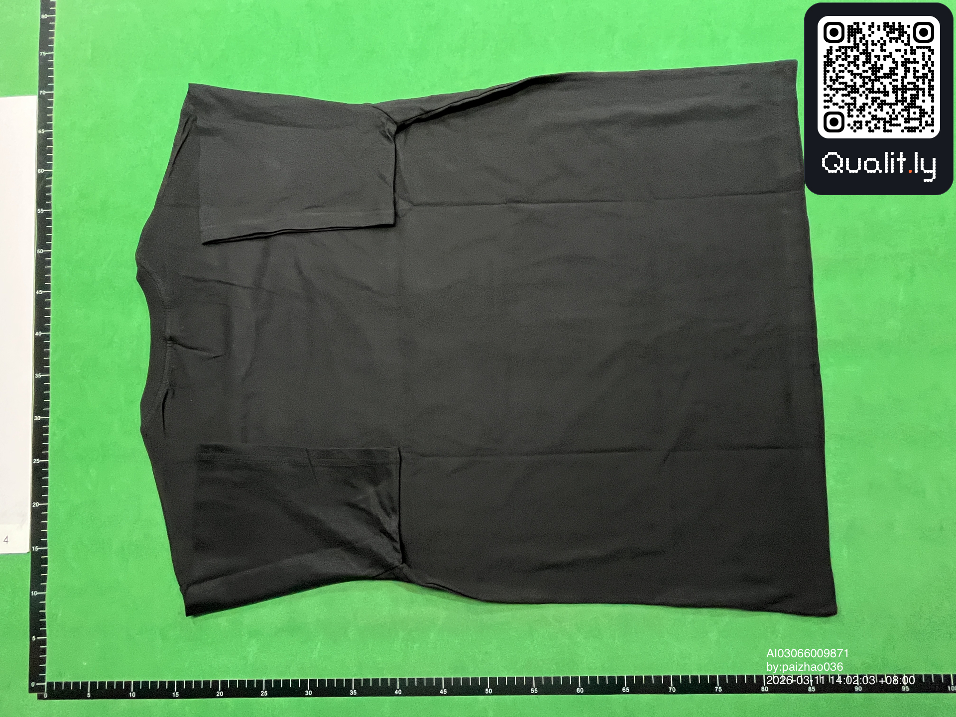 T-shirt — photo QC 2 sur 4