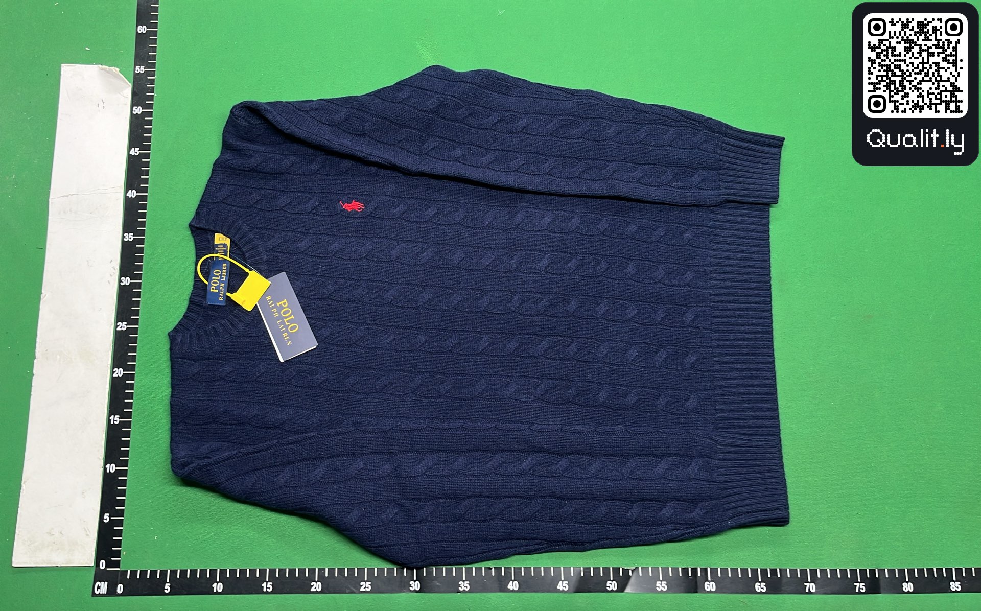 Sweater QC photo 2 of 66