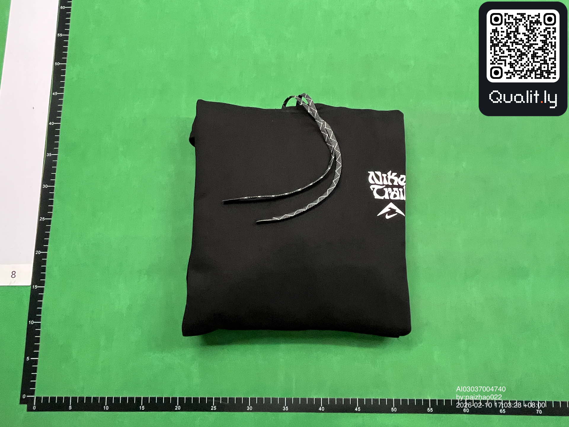 Hoodie — QC-foto 2 av 34