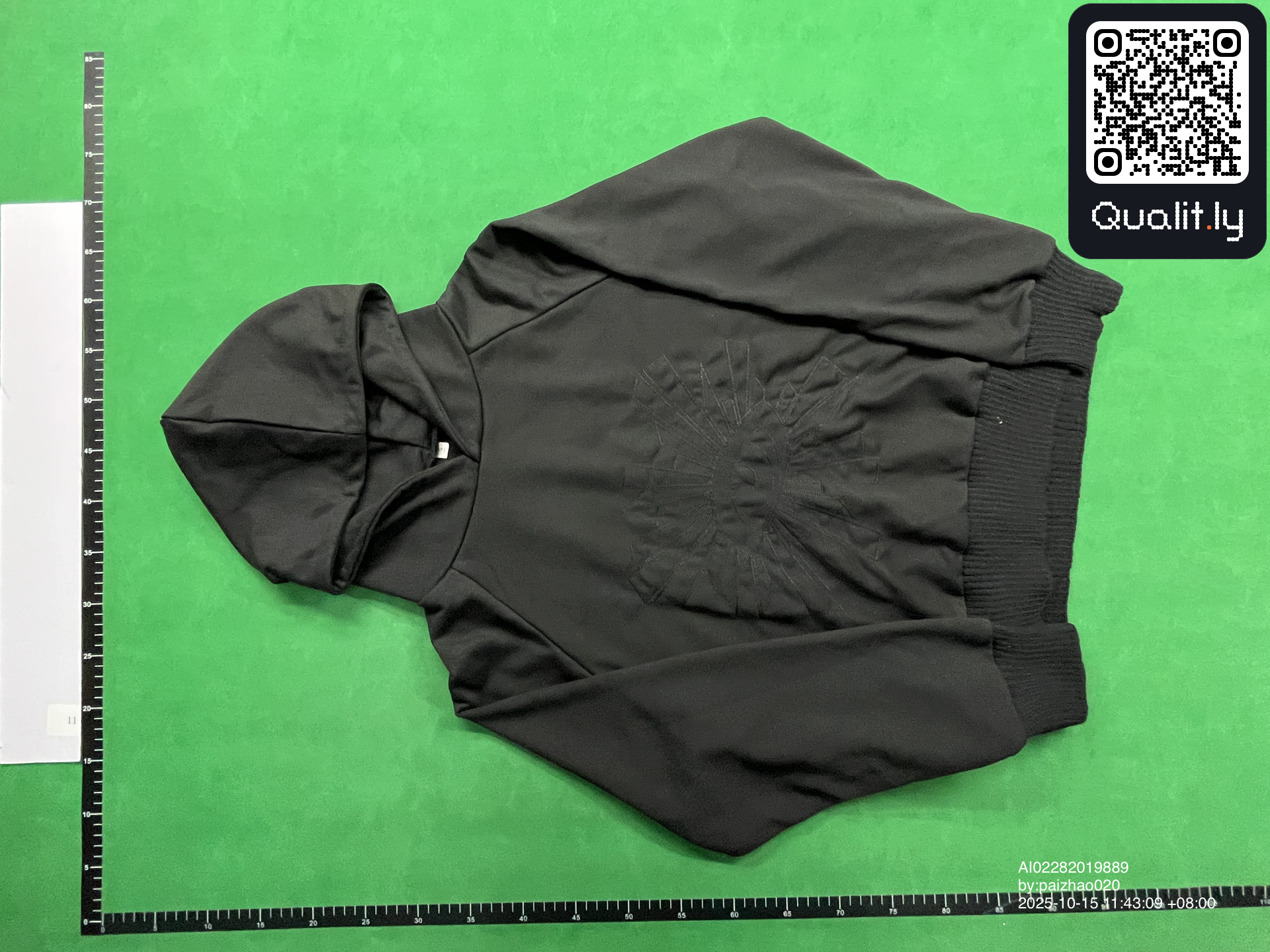 Hoodie — QC-foto 3 av 16