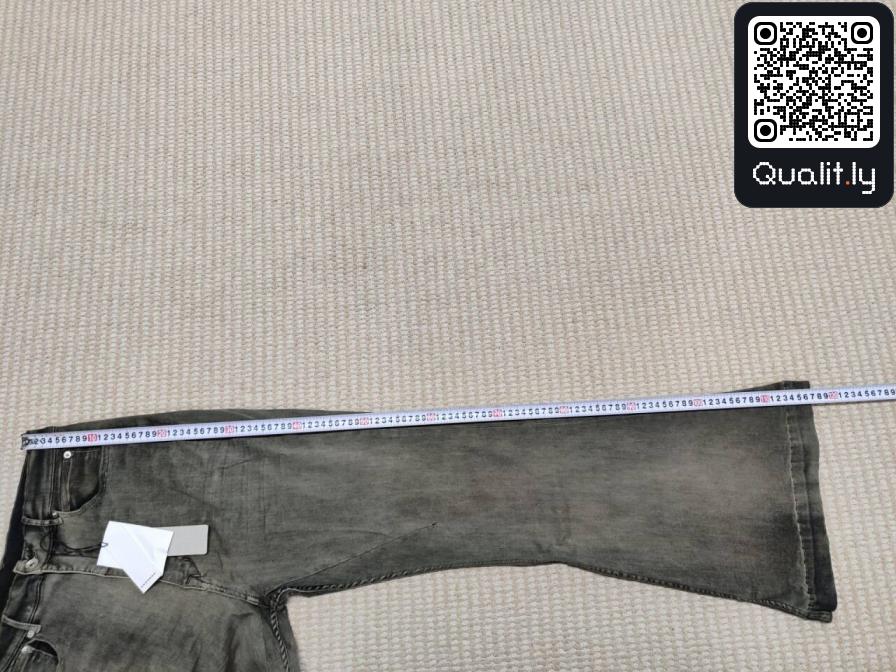 Jeans QC photo 3 of 10