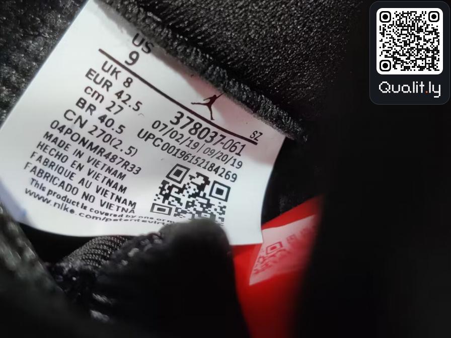 Sneakers QC photo 3 of 20
