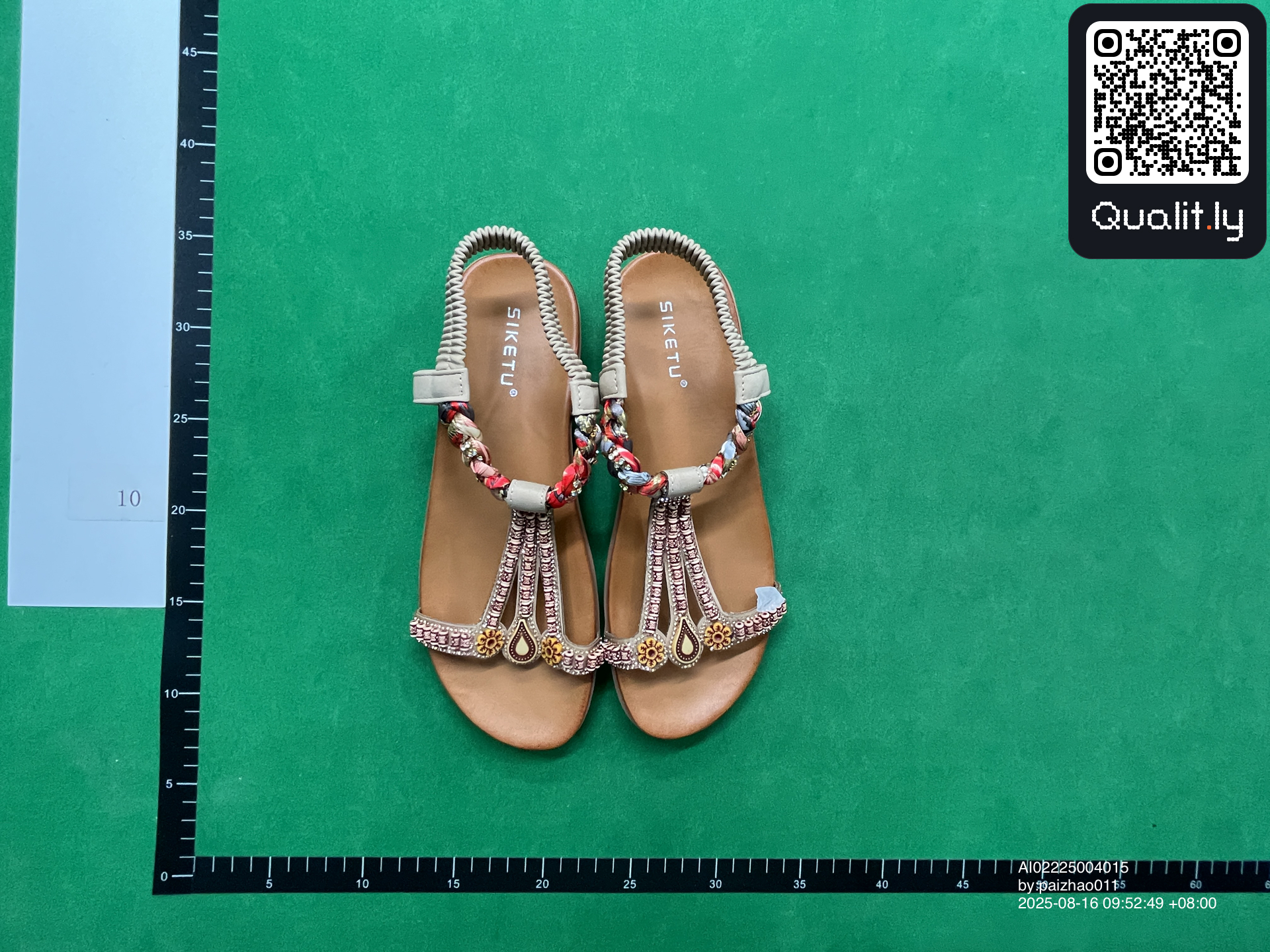 Slides — QC-Foto 1 von 6