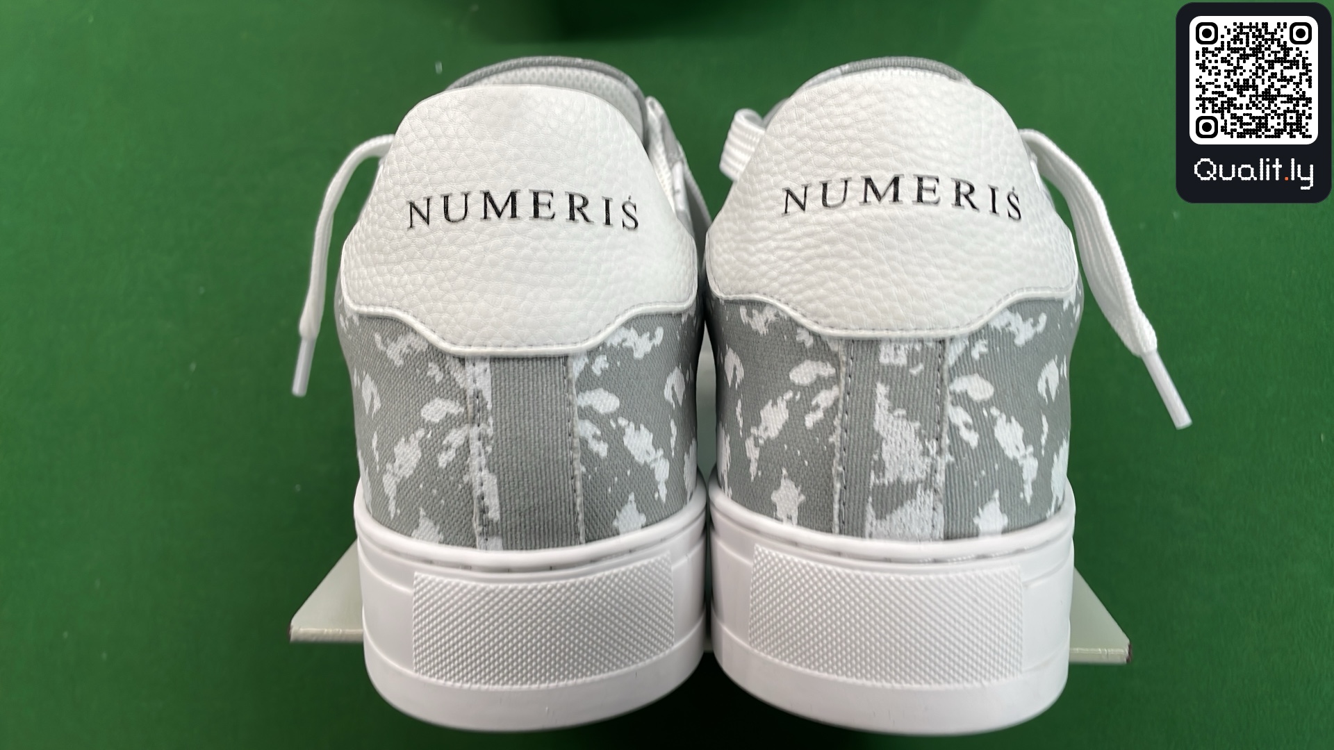 Sneakers QC photo 3 of 374