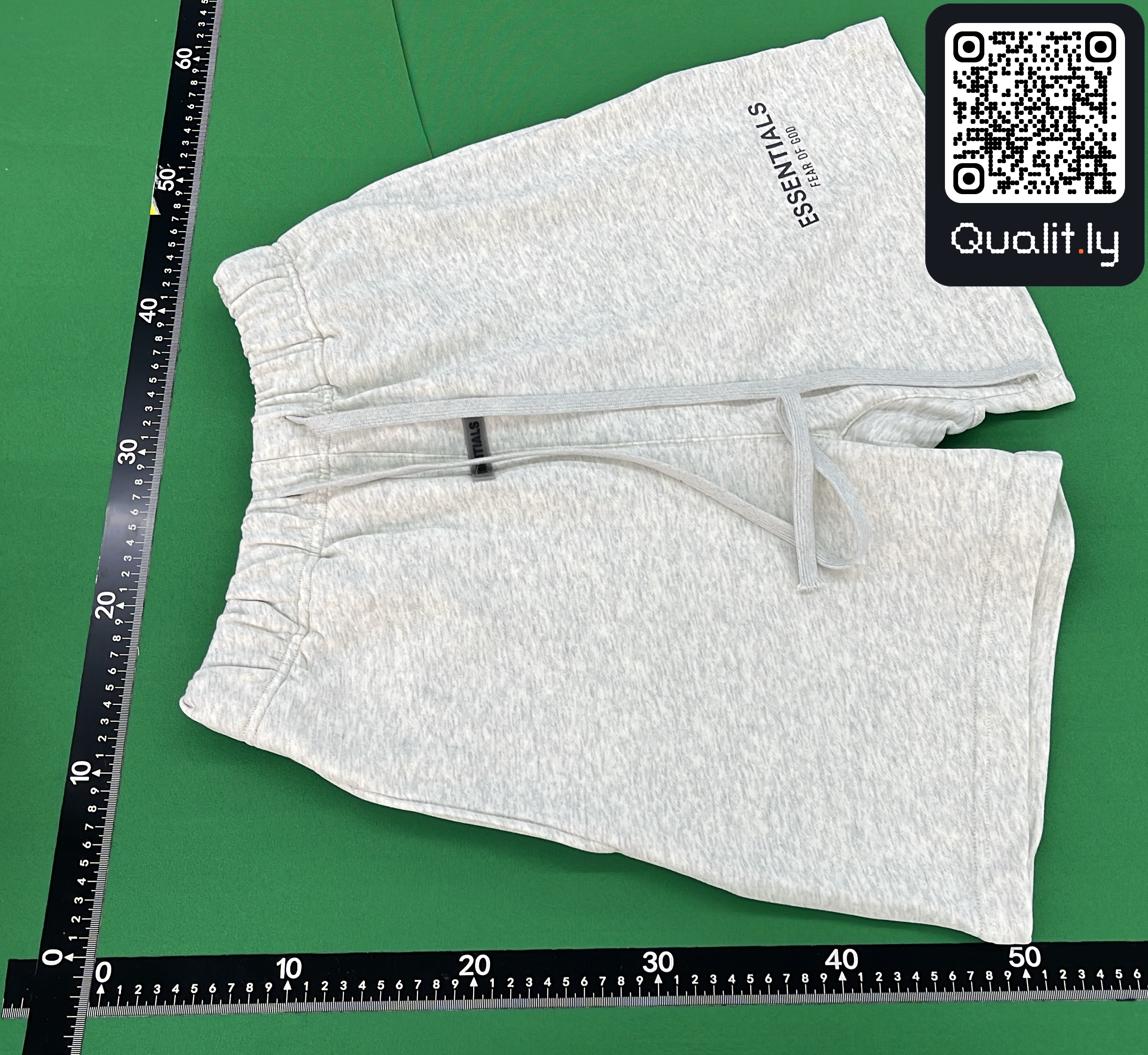 Shorts QC photo 2 of 86