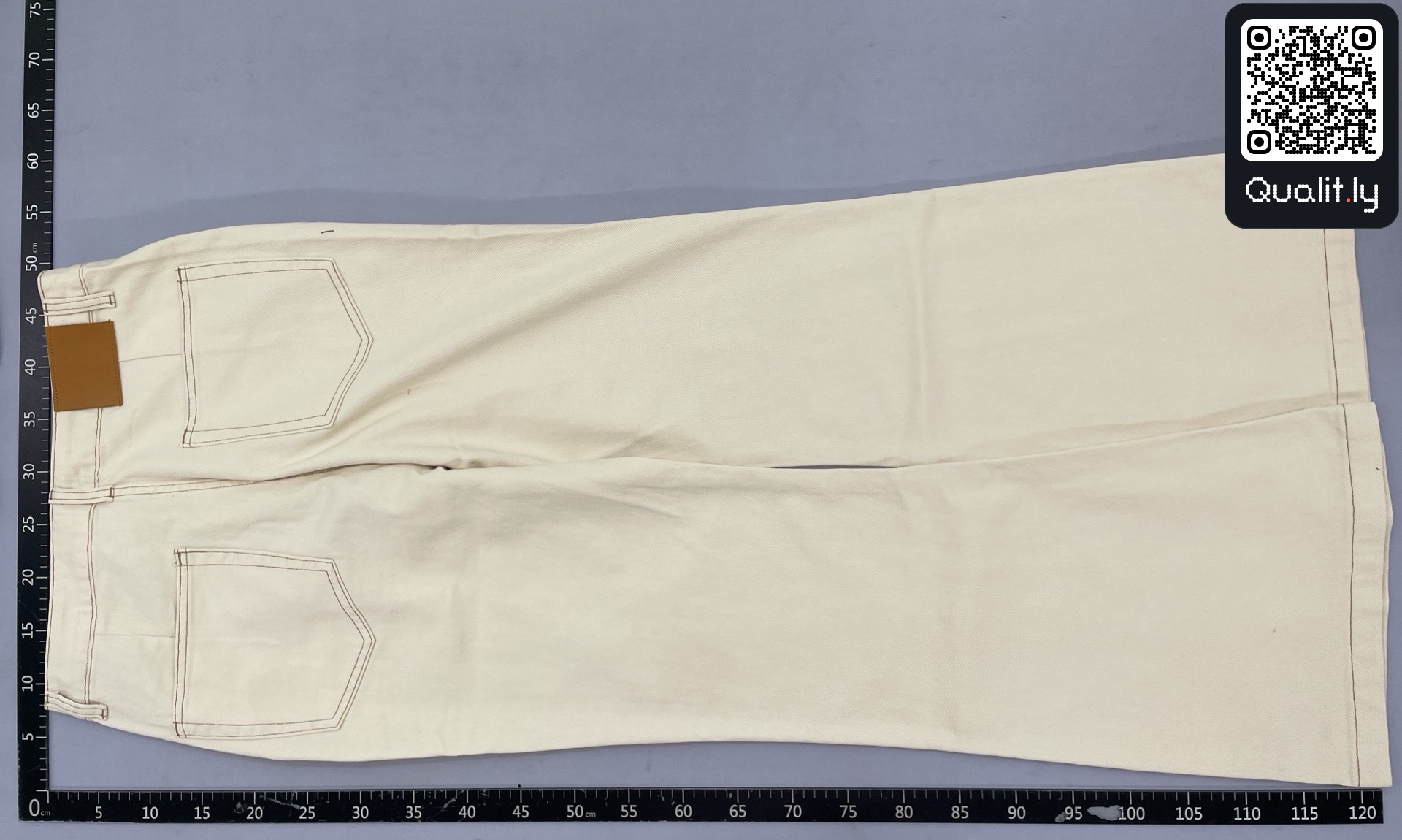 Jeans — foto QC 3 di 12