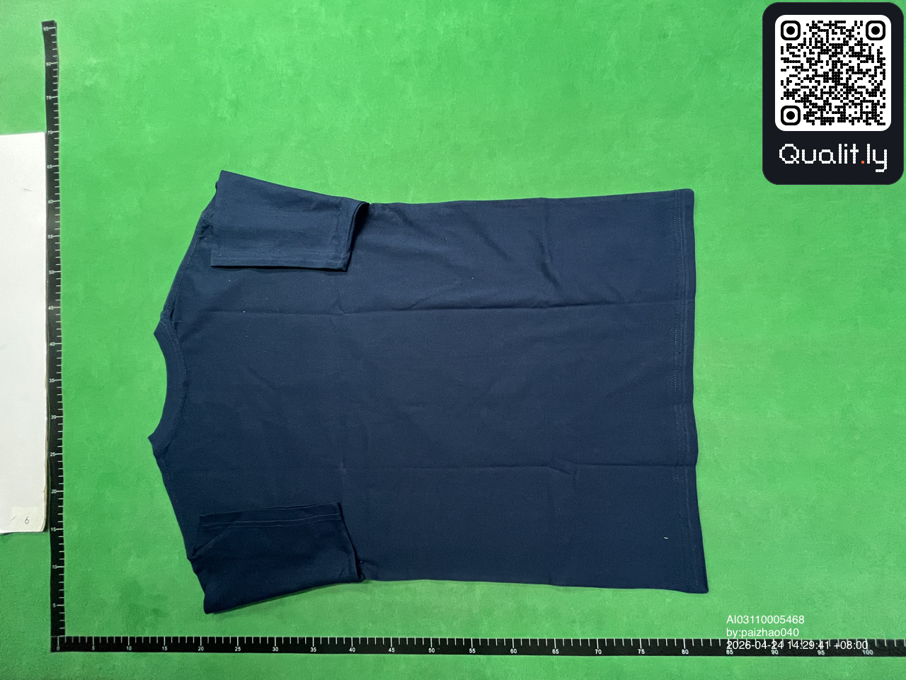 T-Shirt — QC-Foto 2 von 4