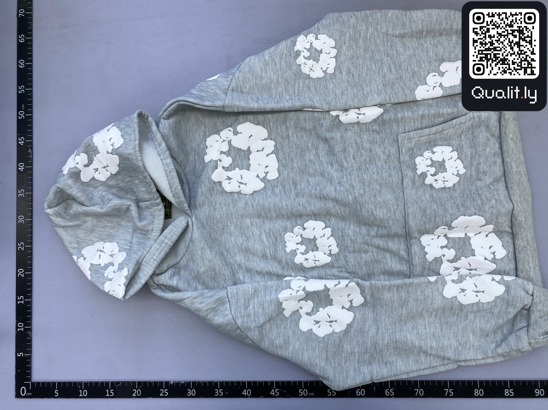 Hoodie QC photo 2 of 16