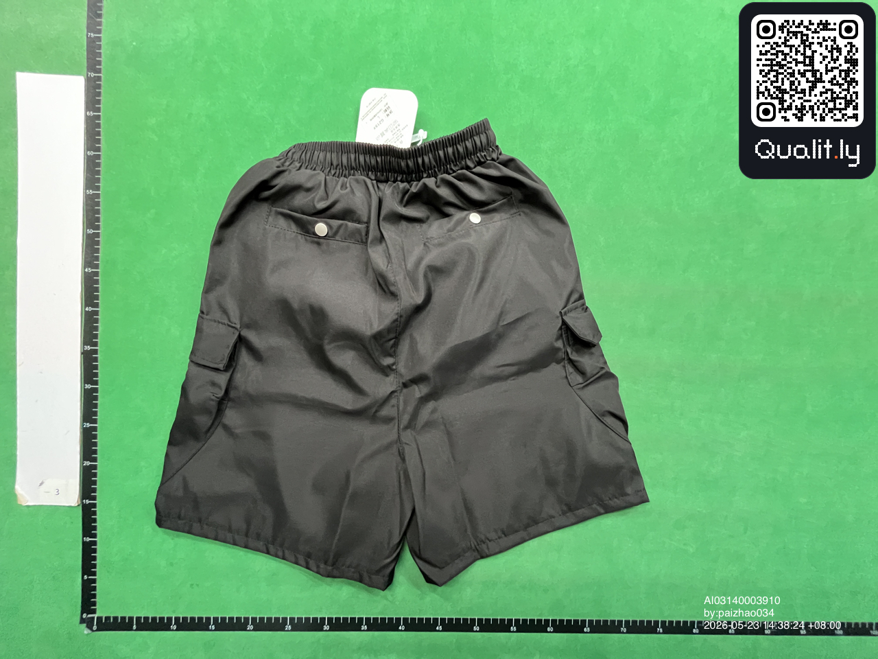 Pantaloncini — foto QC 3 di 50