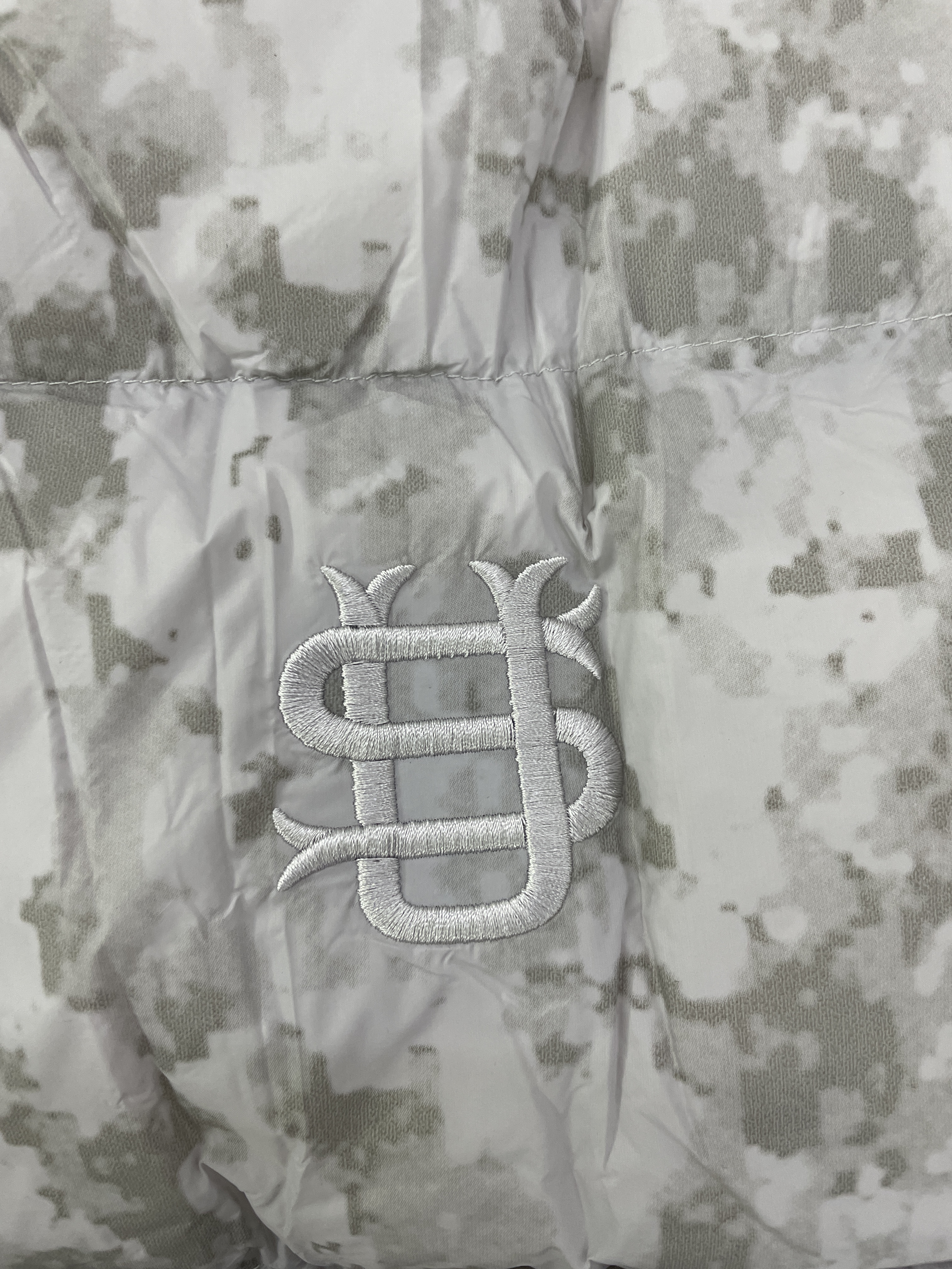 Hoodie QC photo 3 of 9