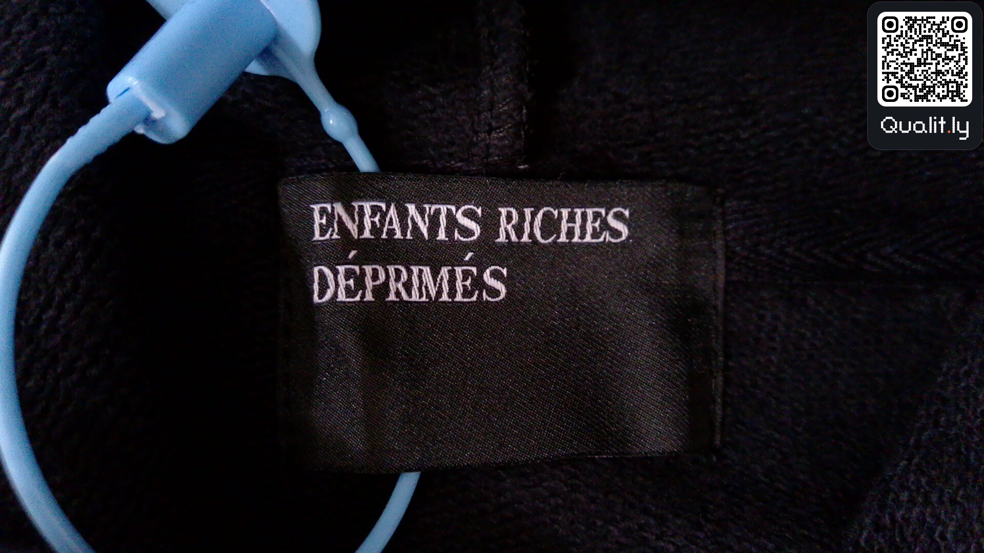 Sweat à capuche — photo QC 3 sur 11