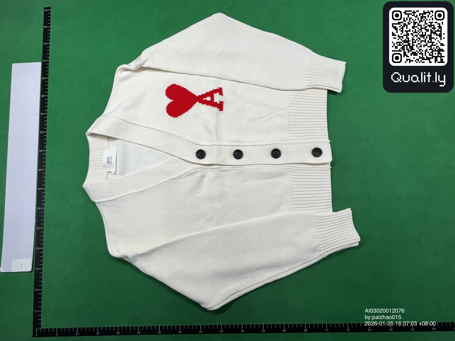 Pull — photo QC 3 sur 14