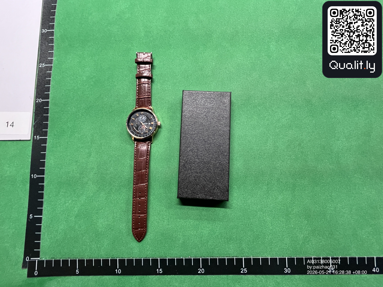 Zegarek — zdjęcie QC 1 z 6