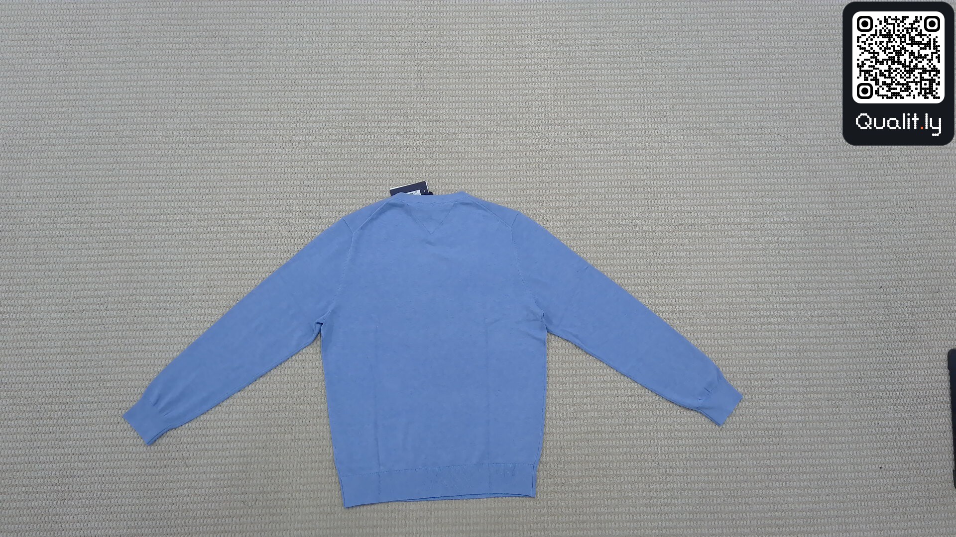 Sweater QC photo 1 of 16